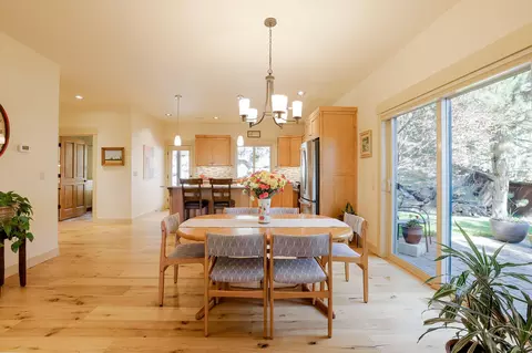 Dining - 61443 Elder Ridge St, Bend, OR 97702 photo 3 of 3