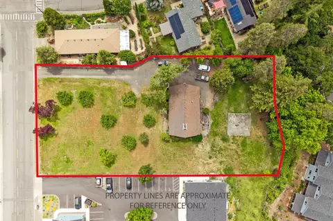 616 Cheryl Ln, Phoenix, OR 97535