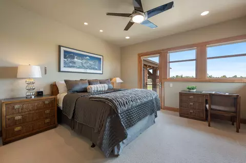 Bedroom - 65719 Cairn Ct, Bend, OR 97701 photo 8 of 9