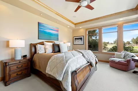 Bedroom - 65719 Cairn Ct, Bend, OR 97701 photo 2 of 9