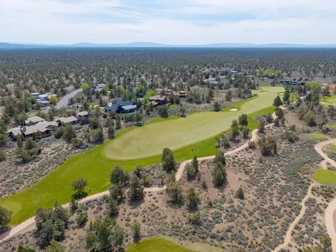 View/Area - 65719 Cairn Ct, Bend, OR 97701 photo 3 of 6