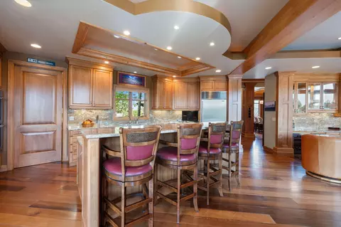 Kitchen - 65719 Cairn Ct, Bend, OR 97701 photo 3 of 9