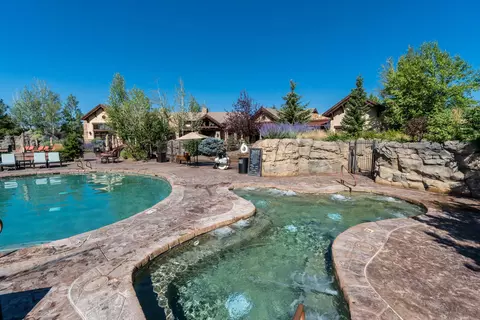 Exterior - 65719 Cairn Ct, Bend, OR 97701 photo 20 of 20