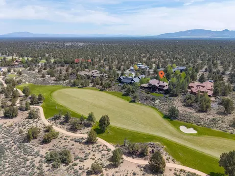 View/Area - 65719 Cairn Ct, Bend, OR 97701 photo 2 of 6