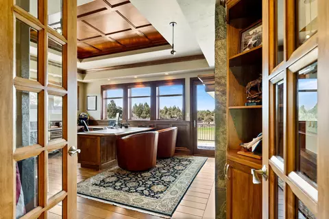 Entry Way - 65719 Cairn Ct, Bend, OR 97701 photo 7 of 8