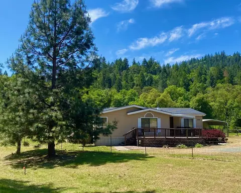 2720 Hugo Rd, Merlin, OR 97532
