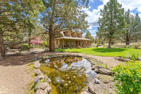 63620 Hughes Rd, Bend, OR 97701