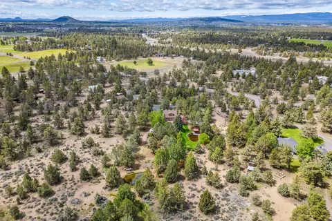 63620 Hughes Rd, Bend, OR 97701 photo 47