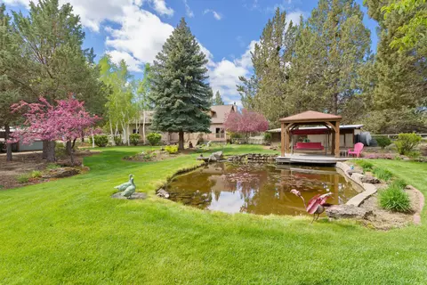 63620 Hughes Rd, Bend, OR 97701 photo 5