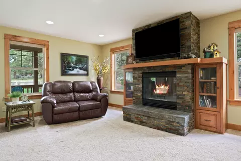 63620 Hughes Rd, Bend, OR 97701 photo 12