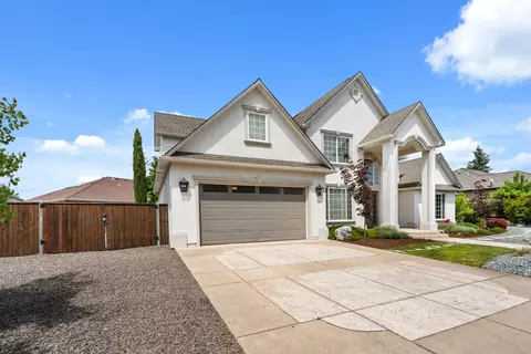 Exterior - 131 Bellerive Dr, Eagle Point, OR 97524 photo 9 of 10