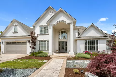 131 Bellerive Dr, Eagle Point, OR 97524