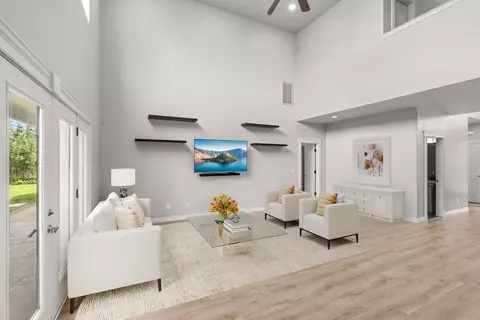 Living - 131 Bellerive Dr, Eagle Point, OR 97524 photo 1 of 7