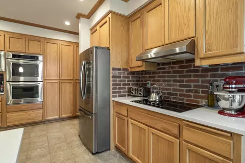 Kitchen - 23308 Chisholm Trl, Bend, OR 97702 photo 1 of 5