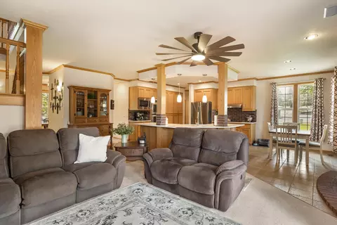 Living - 23308 Chisholm Trl, Bend, OR 97702 photo 5 of 5