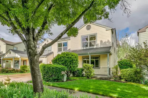 75 Brooks Ln, Ashland, OR 97520