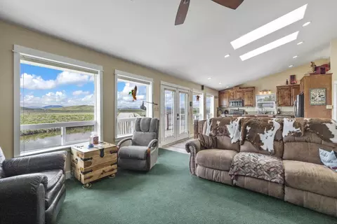 405 W Water St, Merrill, OR 97633 photo 5