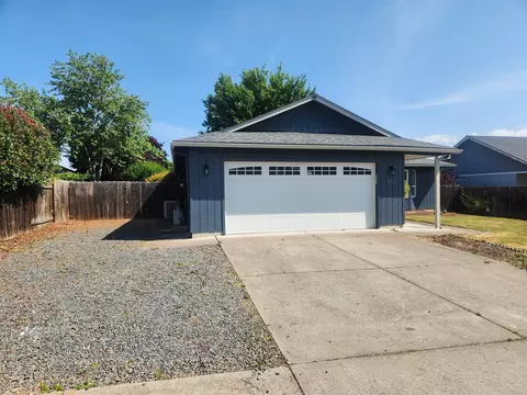 Other - 812 Corey Dr, Phoenix, OR 97535 photo 1 of 4