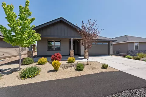2622 NW Redwood Cir #40, Redmond, OR 97756