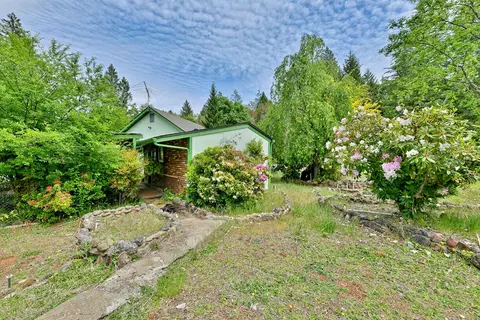 261 White Oak Dr, Cave Junction, OR 97523 photo 38