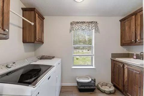 261 White Oak Dr, Cave Junction, OR 97523 photo 33