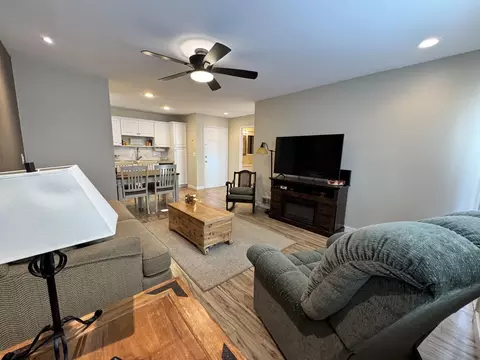 56856 Enterprise Dr #E5, Sunriver, OR 97707 photo 4