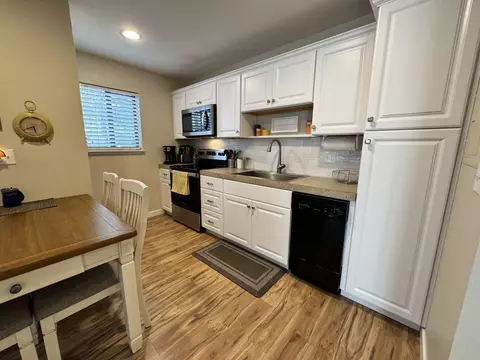 56856 Enterprise Dr #E5, Sunriver, OR 97707 photo 5