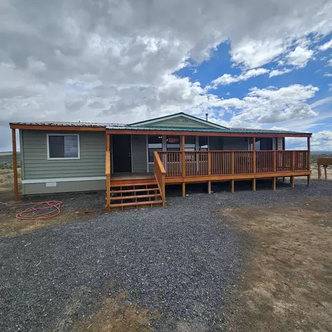 89978 Casad Ln, Christmas Valley, OR 97641