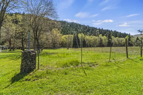 Exterior - 2800 Cedar Flat Rd, Williams, OR 97544 photo 8 of 15