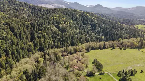 View/Area - 2800 Cedar Flat Rd, Williams, OR 97544 photo 4 of 8