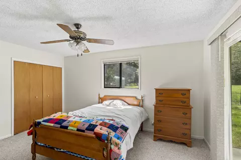 Bedroom - 2800 Cedar Flat Rd, Williams, OR 97544 photo 2 of 5