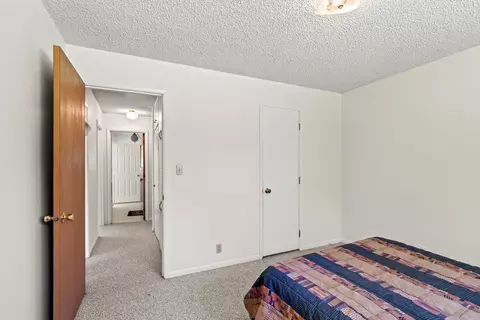 Bedroom - 2800 Cedar Flat Rd, Williams, OR 97544 photo 5 of 5