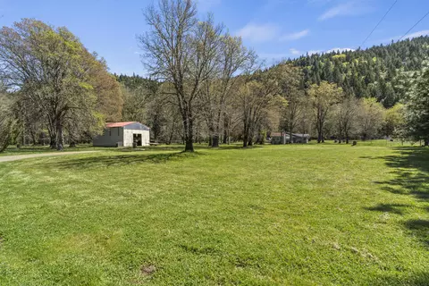 Exterior - 2800 Cedar Flat Rd, Williams, OR 97544 photo 9 of 15