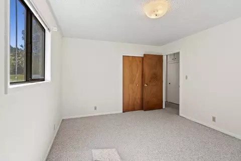 Bedroom - 2800 Cedar Flat Rd, Williams, OR 97544 photo 3 of 5