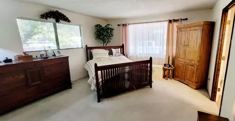 Bedroom - 521 Harper Loop, Grants Pass, OR 97527 photo 1 of 2