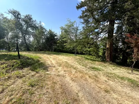 4493 Jerome Prairie Rd, Grants Pass, OR 97527