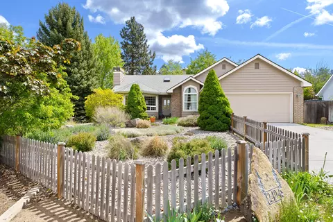 2494 NE 6th St, Bend, OR 97701