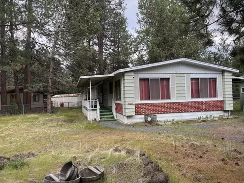 60966 Targee Dr, Bend, OR 97702 photo 2