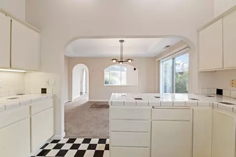 637 Benjamin Way, Phoenix, OR 97535 photo 16