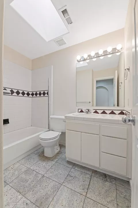 637 Benjamin Way, Phoenix, OR 97535 photo 18
