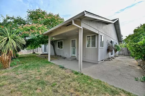 637 Benjamin Way, Phoenix, OR 97535 photo 26