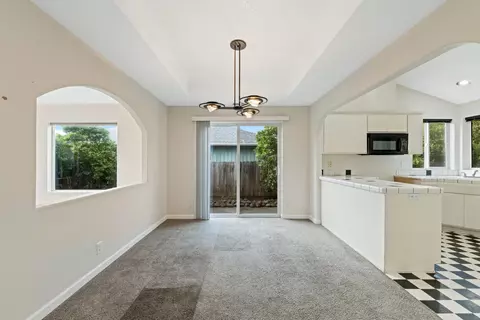 637 Benjamin Way, Phoenix, OR 97535 photo 11