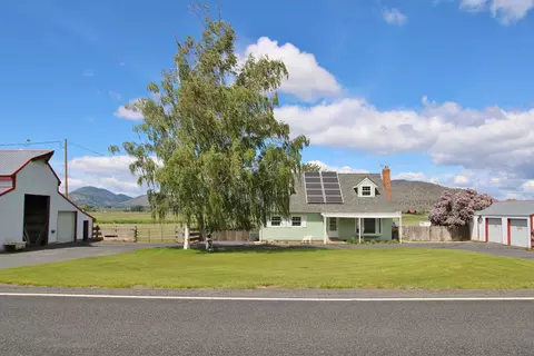 9321 Hill Rd, Klamath Falls, OR 97603