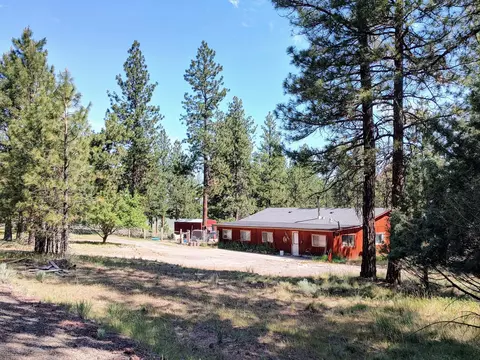 56267 Whitmore St, Bly, OR 97622