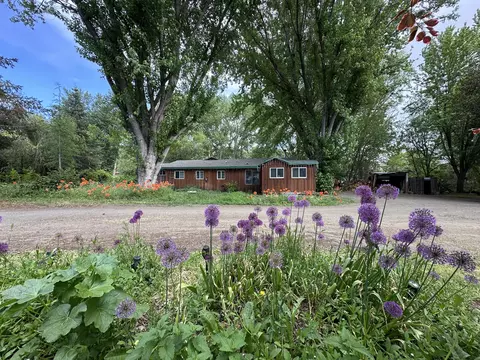 440 Mountain Blvd, Mount Vernon, OR 97865