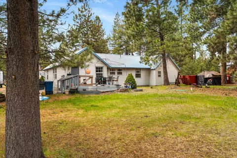 51865 Pine Loop Dr, La Pine, OR 97739 photo 1