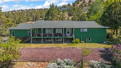 11445 Hill Rd, Klamath Falls, OR 97603
