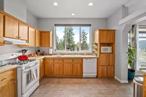 33451 Witam Bluff Dr, Chiloquin, OR 97624 photo 16