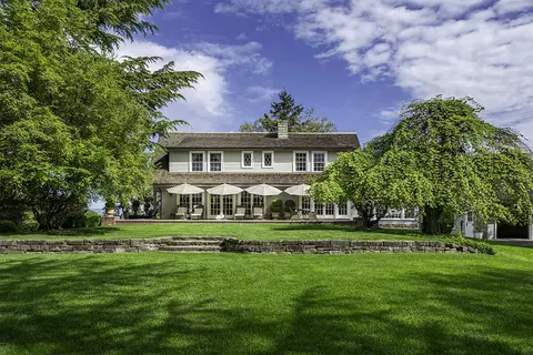 1503 E Main St, Medford, OR 97504