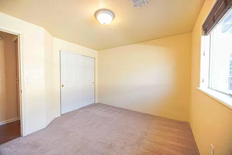 Bedroom - 428 Crystal Dr, Eagle Point, OR 97524 photo 2 of 3